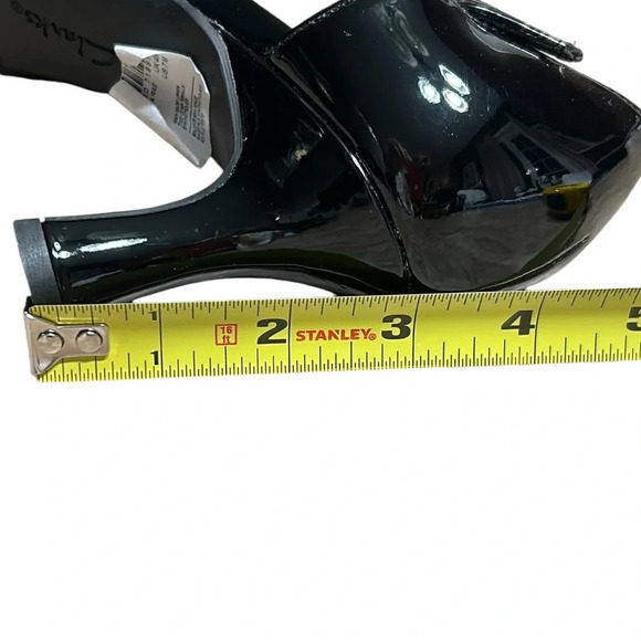 Clark’s shoes, women 7,NEW! Kataleyna Rae black patent pump.cut out,feminine - Picture 9 of 12